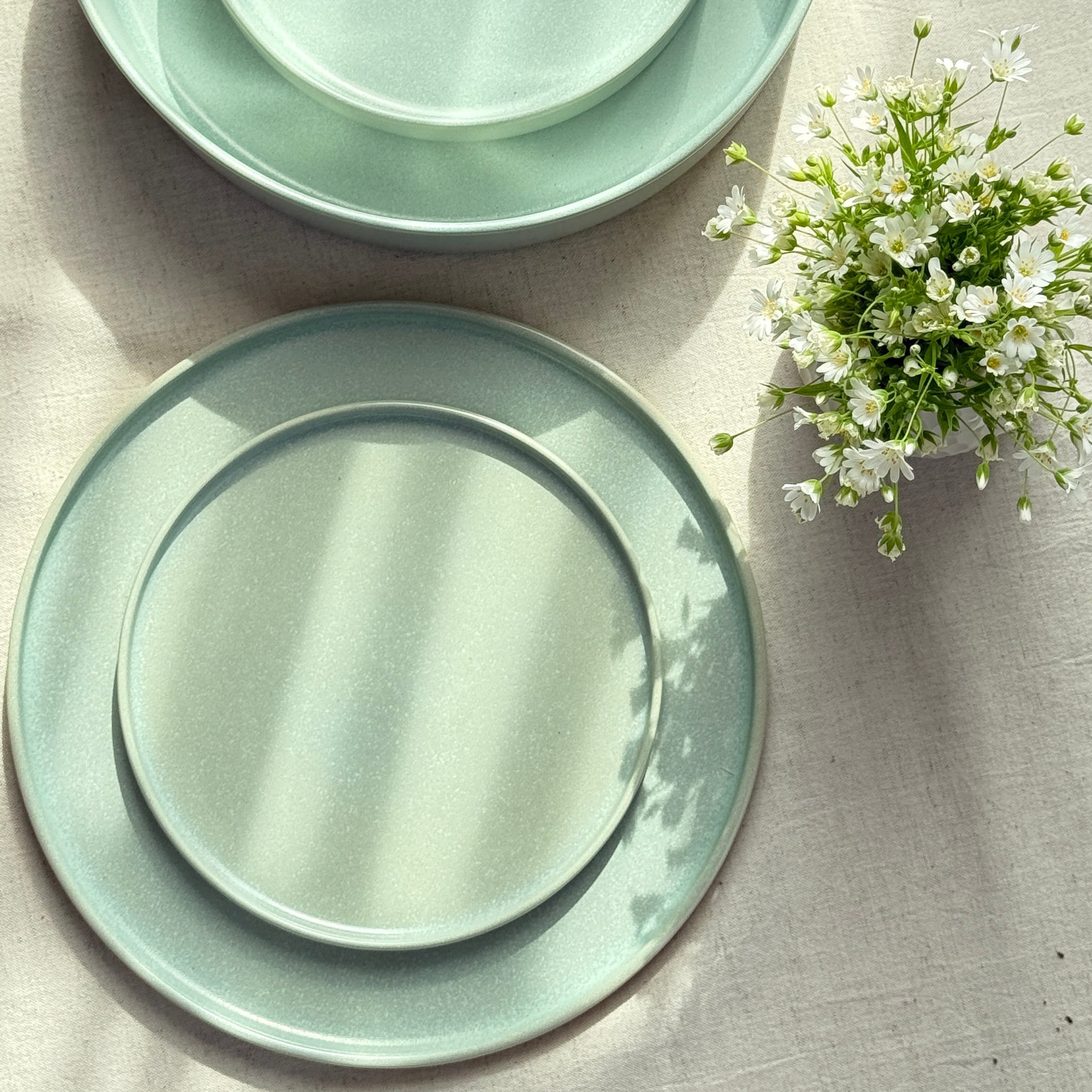 green dishes