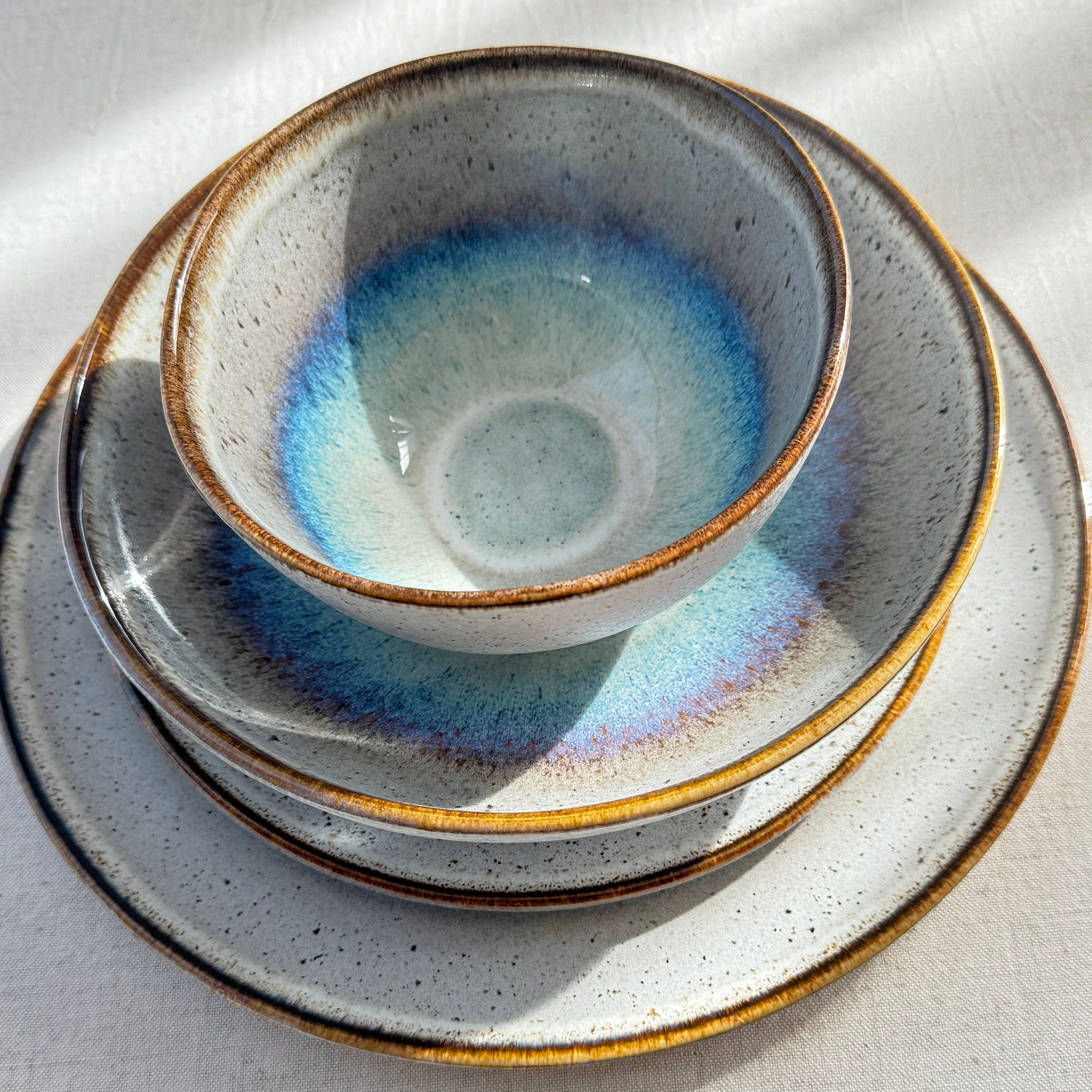 Keramikgeschirr blau